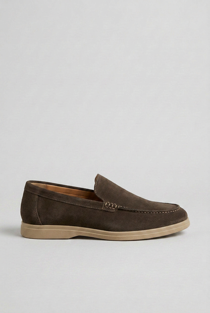 Classic Moccasin Stitch Leather Loafers with Tonal Sole