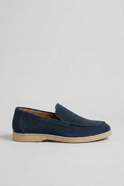 Classic Moccasin Stitch Leather Loafers with Tonal Sole