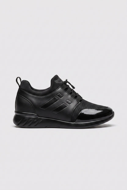 Casual Bungee Lace Sneakers with Patent Toe Cap