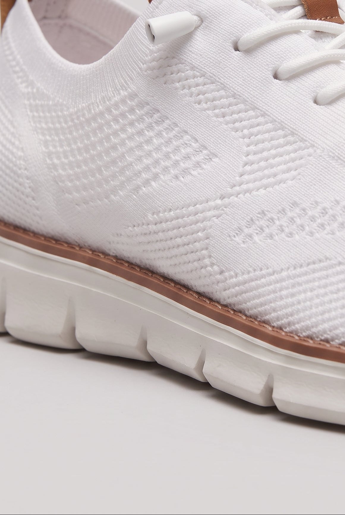 Casual Knit Upper Sneakers with Double Pull Tabs