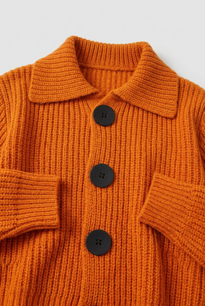 Casual Cropped Knit Cardigan with Point Collar and Buttons