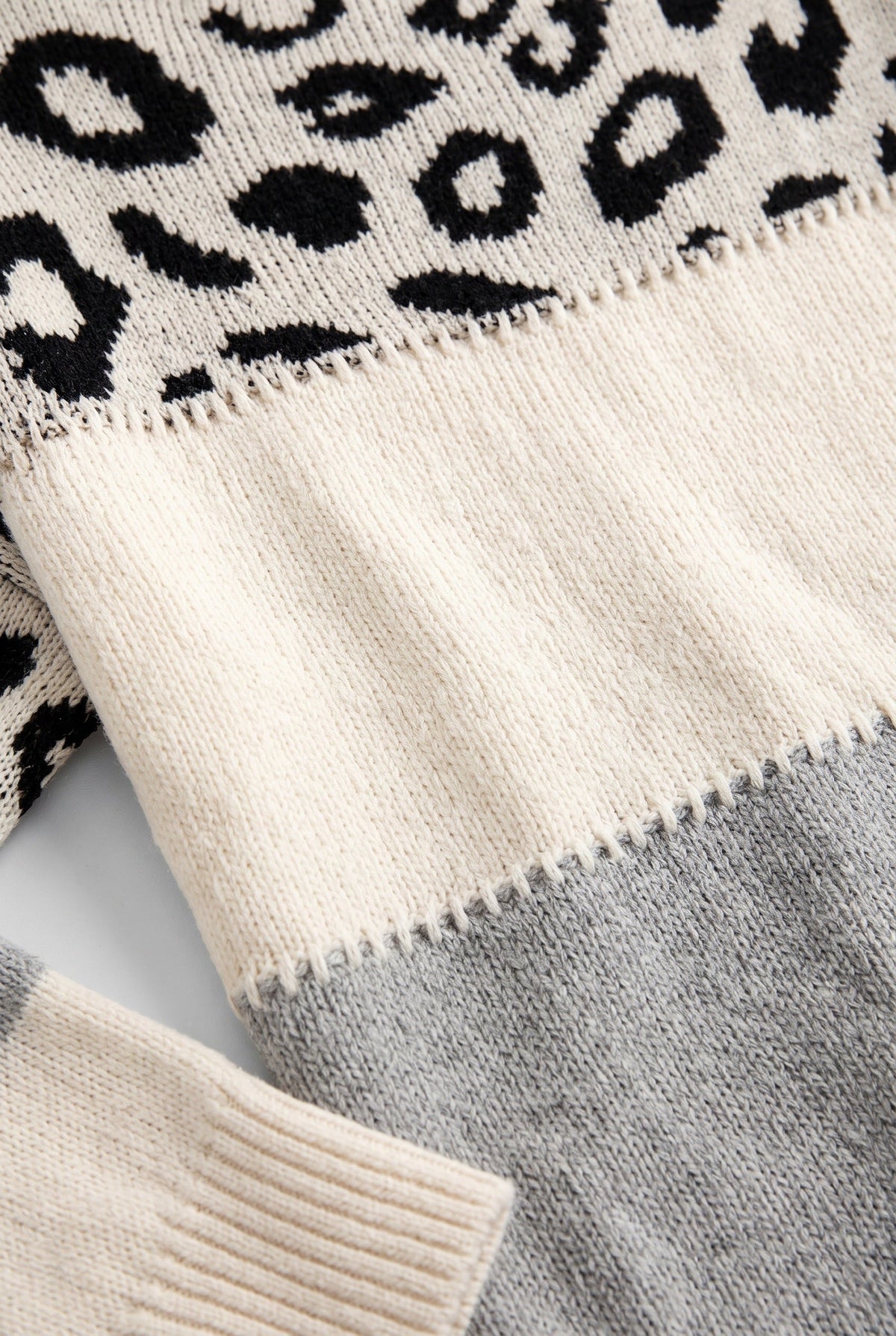Casual Knit Sweater with Leopard Yoke and Color Block