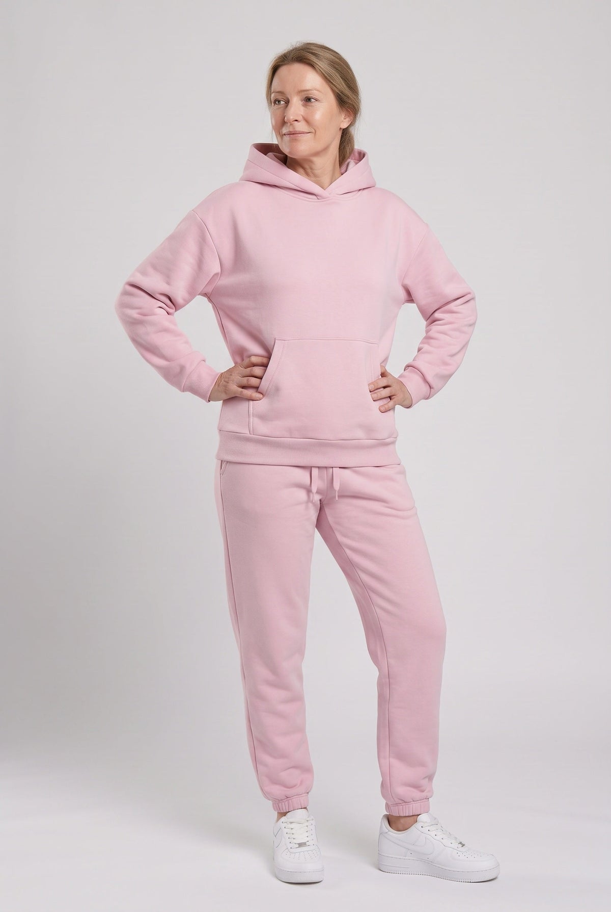 Sporty Hooded Pullover Tracksuit with Cuffed Ankles